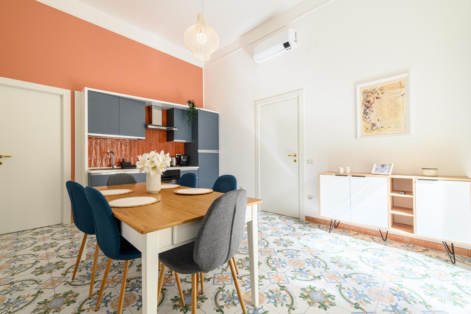 Guest House 121 Charming Apartment ナポリ エクステリア 写真